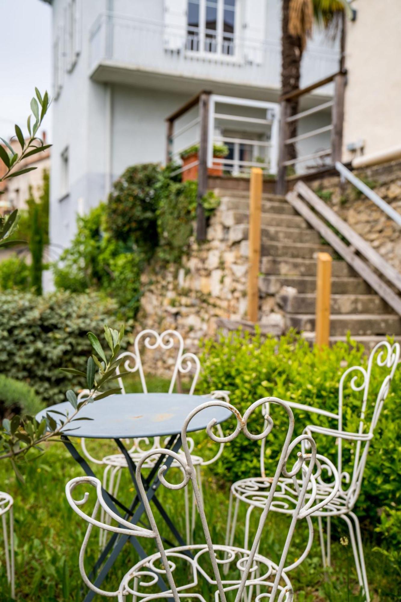 La Maison Jaffran, Suite En Ville พริวาส ภายนอก รูปภาพ