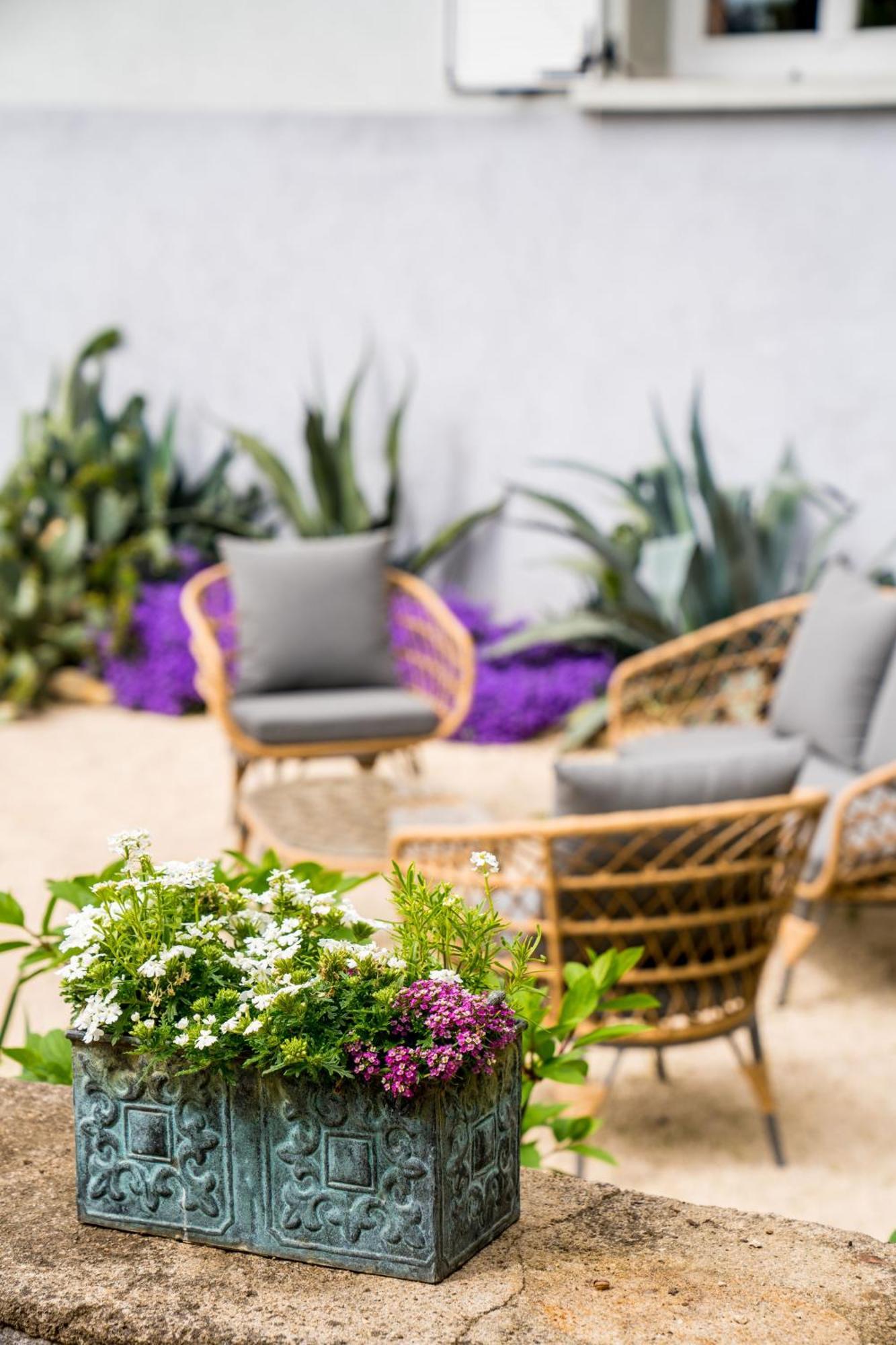 La Maison Jaffran, Suite En Ville พริวาส ภายนอก รูปภาพ