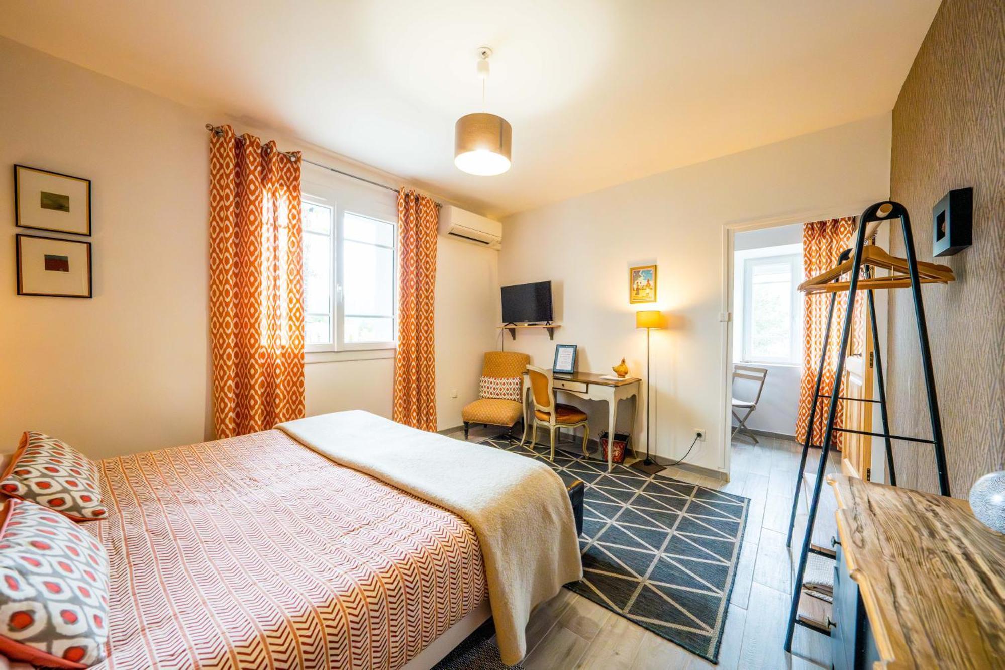 La Maison Jaffran, Suite En Ville พริวาส ภายนอก รูปภาพ